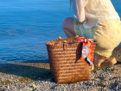 Varadero Straw Bags For Women Travel Straw Totes Bag Woven Summer Hand made Shoulder Bag Handbag. Summer Vacation Bag. Retro Style Bohemia Style From Summer Vibe Collections Shipping available to US & Canada Fashion Beauty Straw Bag Hand Made Bags